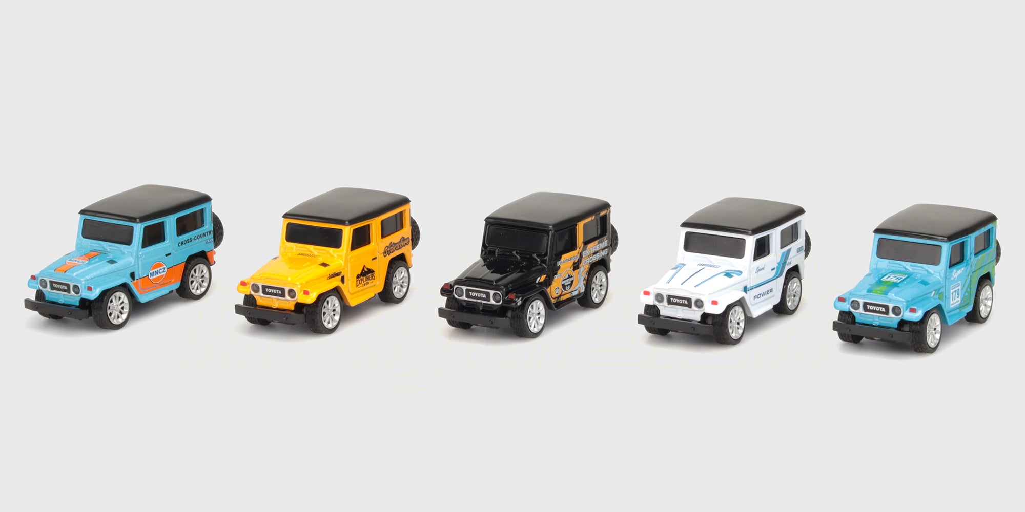 Mini RC Car Land Cruiser samlet i fem forskellige farver