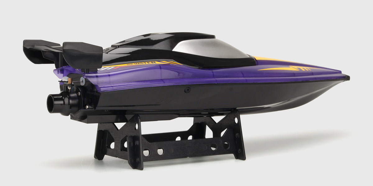 Lilla Shadow Storm fjernstyret båd set oppefra