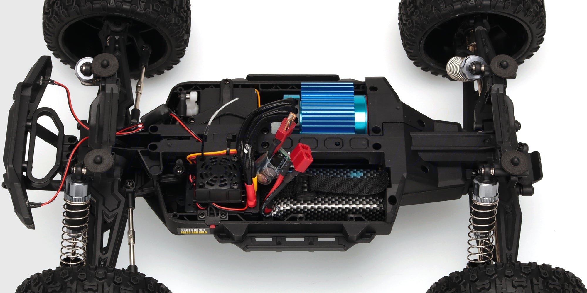 Brushless motor, elektronik og 4x4-drivlinje i Tracker