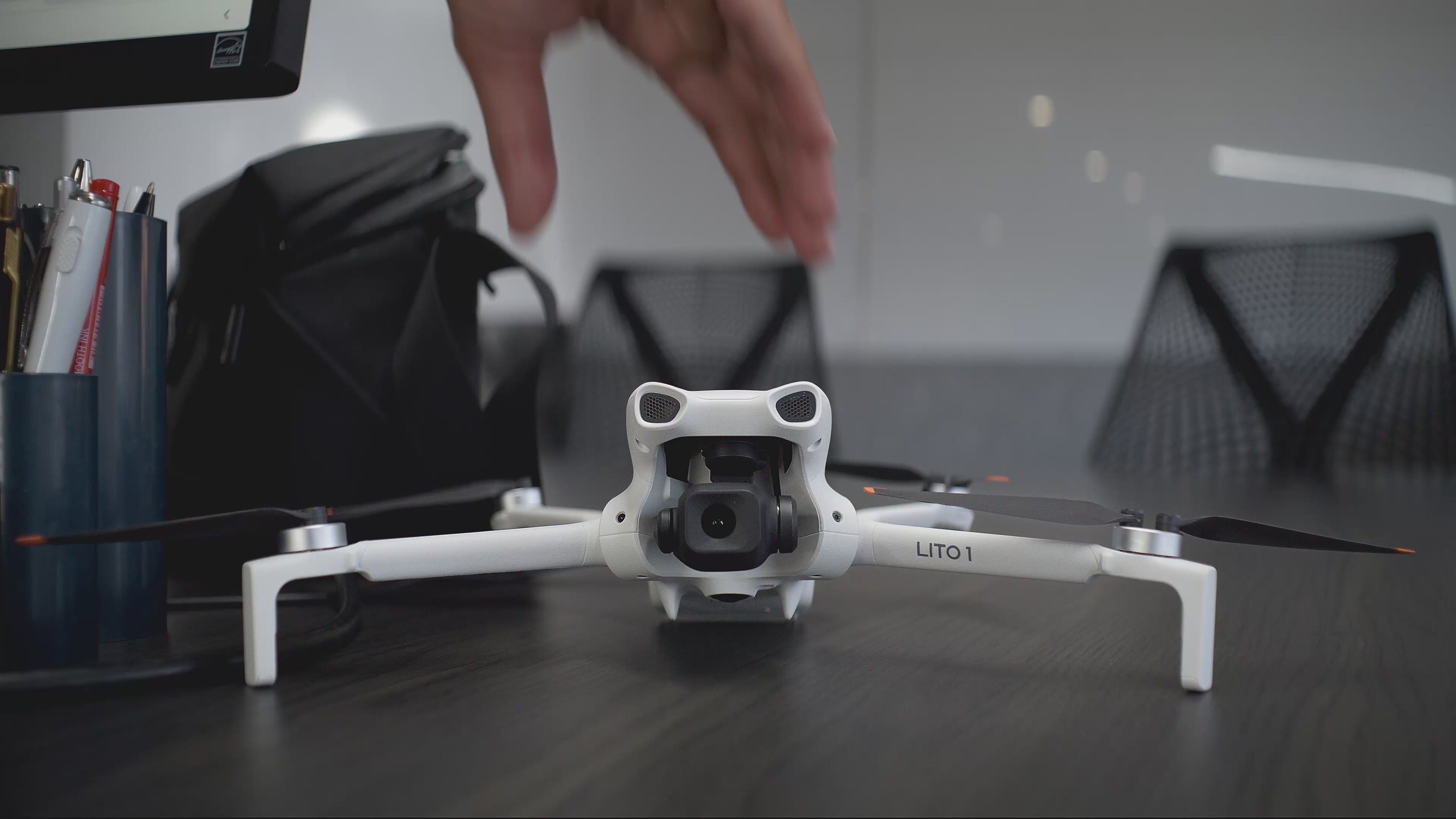 Załaduj wideo: Drony DJI